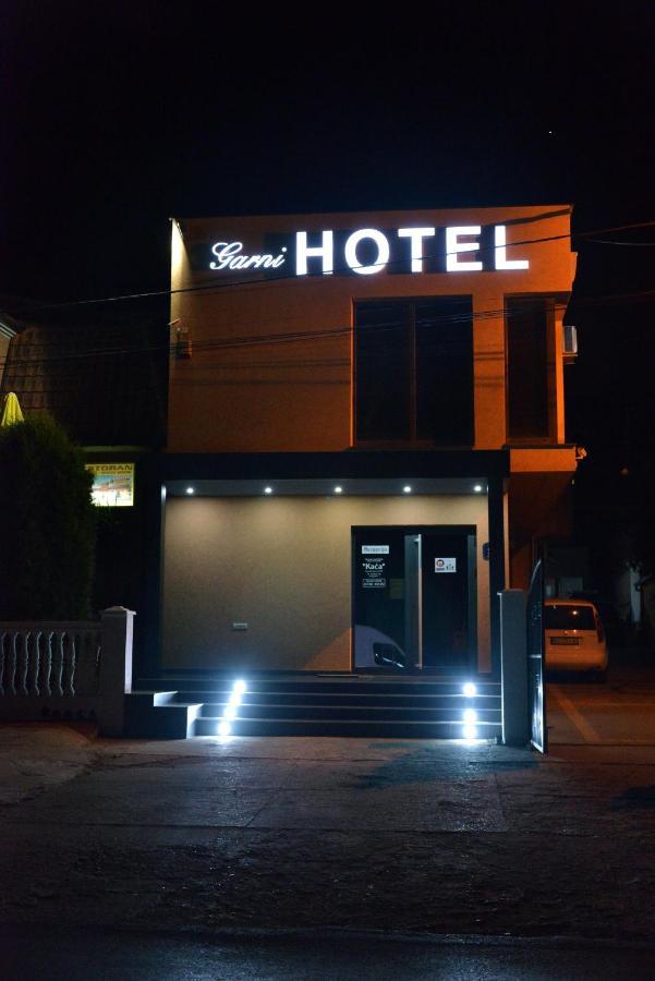 Garni Hotel Kaca Крагуевац Екстериор снимка