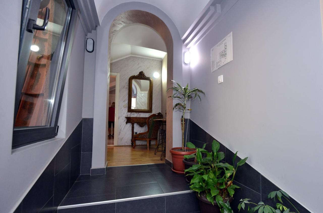 Garni Hotel Kaca Крагуевац Екстериор снимка