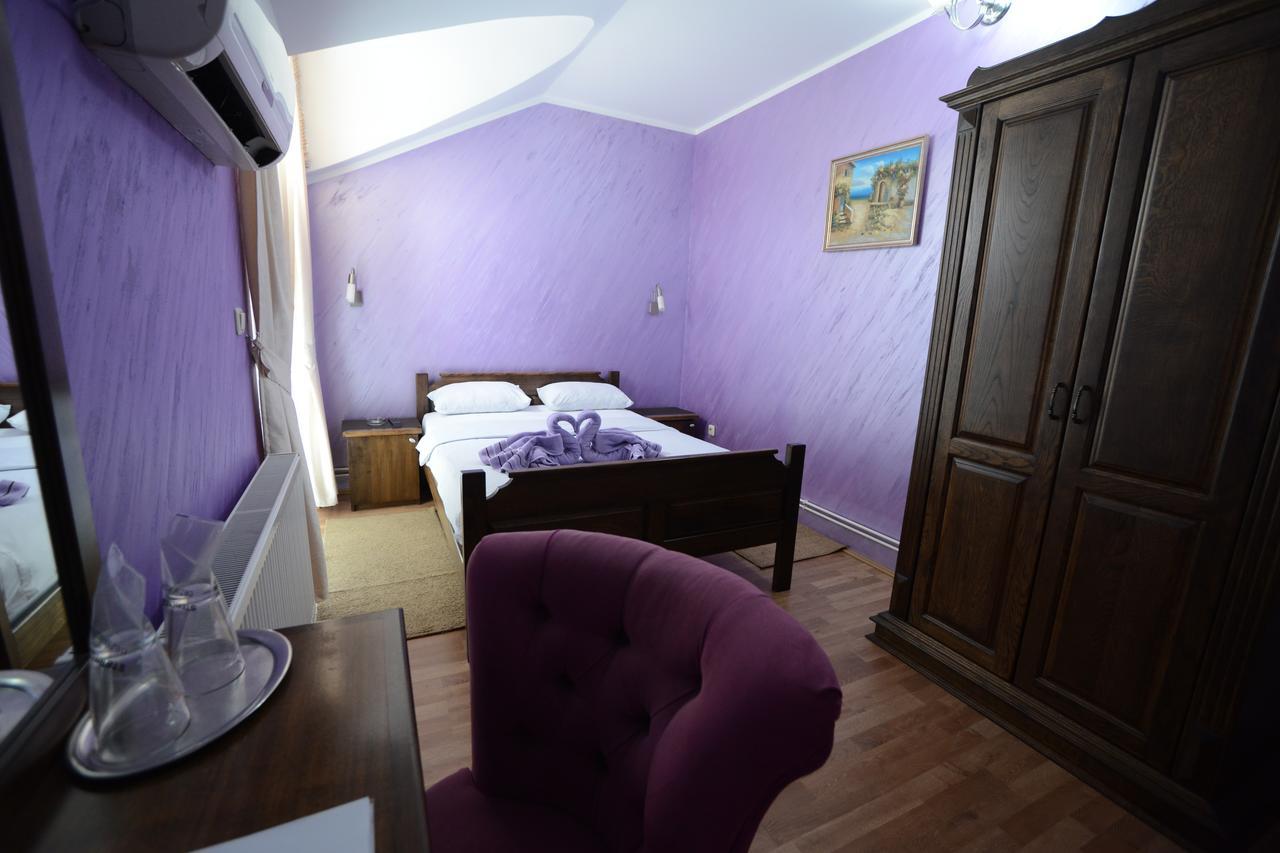 Garni Hotel Kaca Крагуевац Екстериор снимка